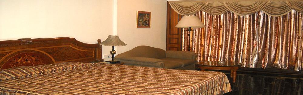 Empires Hotel Puri Luaran gambar